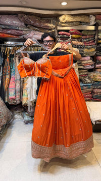 Chinon Lehenga