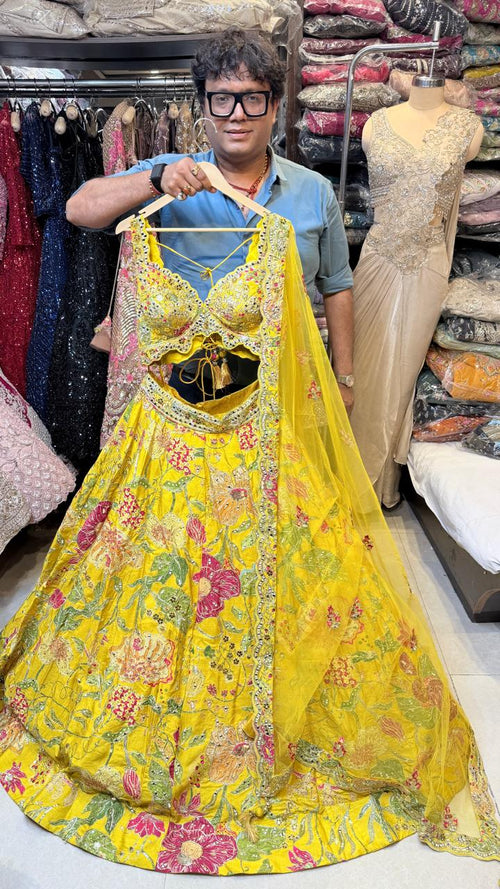 ABHINAV LEHENGA